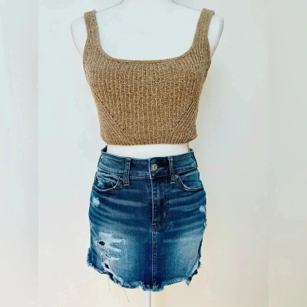 Nikkak Crop Tank Womens Size Medium